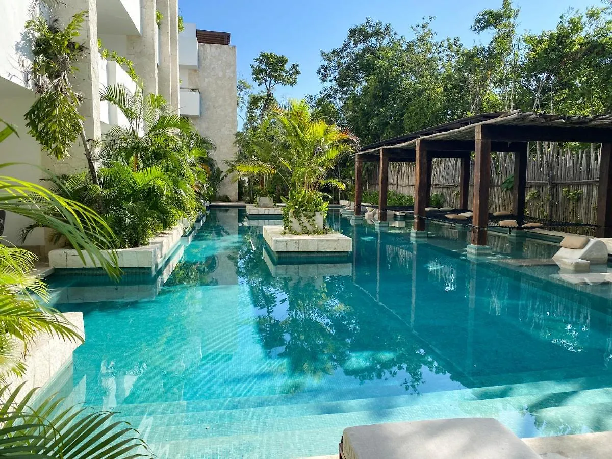 Omara Condo Tulum 0*,